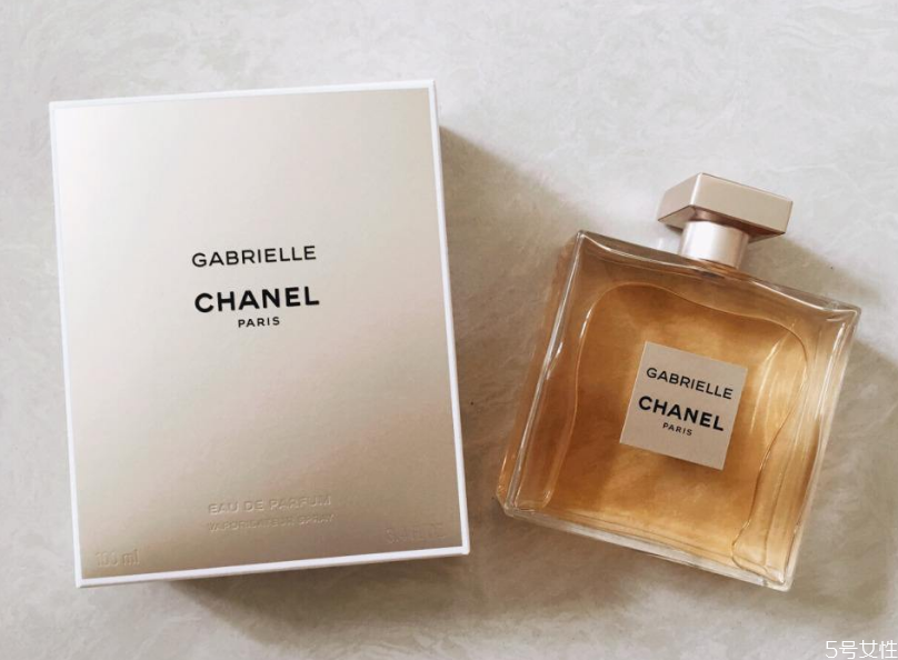 眉笔和眉粉哪个更适合新手,画眉新手用眉笔还是眉粉