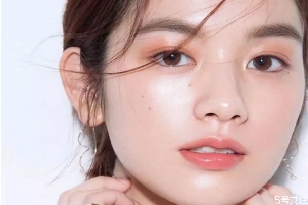 水光针是注射的还是涂抹的(水光针是注射的还是涂抹的) 水光针是注射的还是涂抹的(水光针是注射的还是涂抹的)