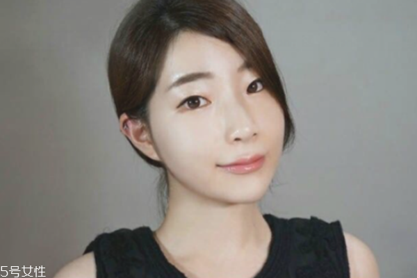 内双怎么画眼影好看,眼睛内双怎么画眼影好看