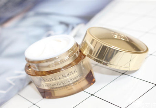 美宝莲妆前乳好不好,美宝莲妆前乳是隔离吗