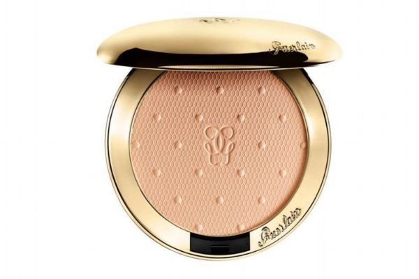 粉饼结块怎么办 轻松解决粉饼结块,粉饼结块怎么办