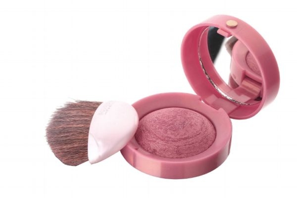 对腮红过敏的症状怎么办,腮红会过敏吗