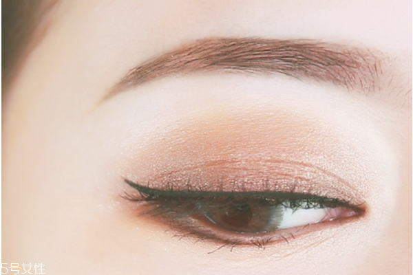 渐层眼影的画法图片,渐层眼影的画法步骤图