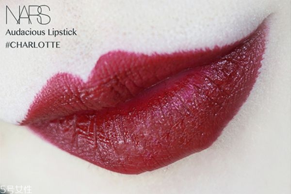 nars敢耀唇膏红咖色,nars唇膏哪个颜色好看