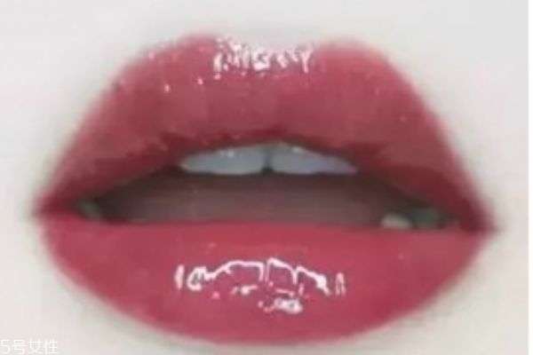 素颜霜脱妆了怎么补妆,脱妆了怎么补妆