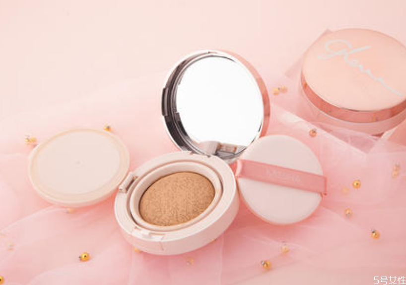 气垫BB怎么补妆,用气垫怎么补妆 气垫BB怎么补妆,用气垫怎么补妆