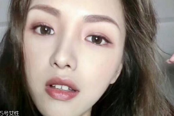 硅水凝胶美瞳好吗,硅水凝胶隐形眼镜有年抛的吗