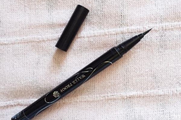 什么香水适合男生,男生如何选择香水