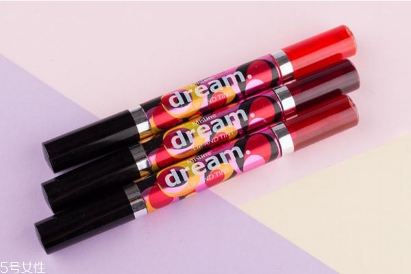 晒伤妆的化妆步骤,复古妆容怎么画 晒伤妆的化妆步骤,复古妆容怎么画