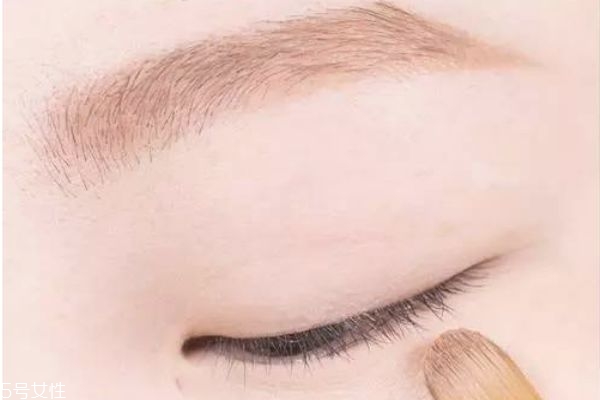 咖啡色眼影怎么画好看,咖色眼影的画法 咖啡色眼影怎么画好看,咖色眼影的画法