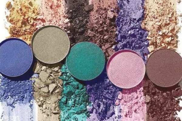 眼影有保质期吗过期后可以用,眼影过了保质期使用会怎样