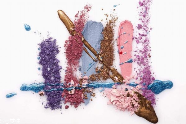 安耐晒金瓶和蓝瓶区别,安耐晒小金瓶和粉金瓶的区别