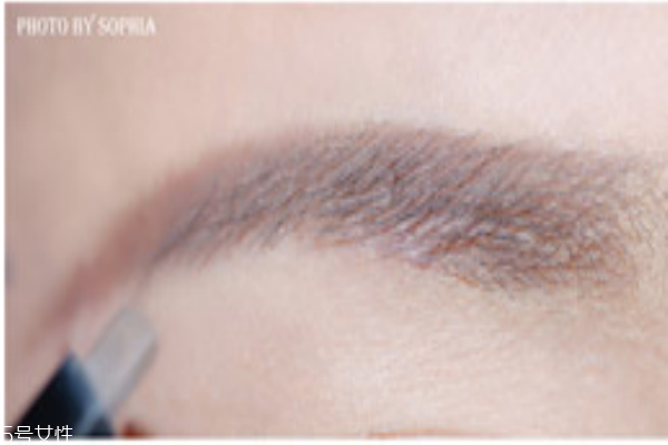 露华浓黑管口红色号推荐,露华浓黑管口红必入颜色