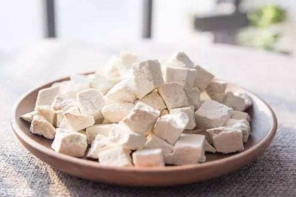 茯苓有什么吃法呢(茯苓的吃法)