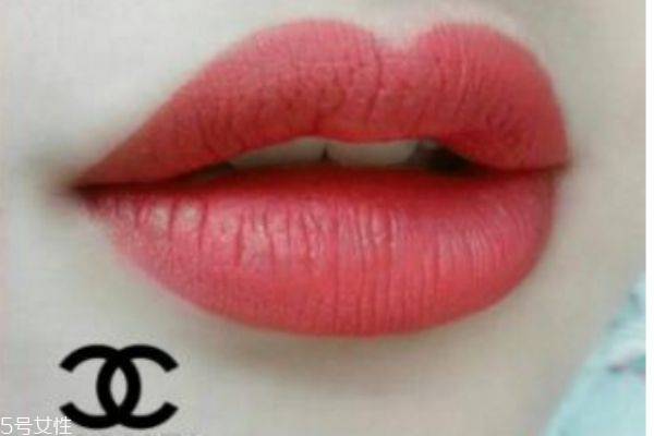 纪梵希304和305哪个好看,纪梵希304和305