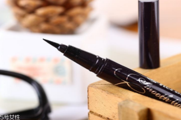 眼线笔可以画眉毛吗,可以用眼线笔画眉毛吗