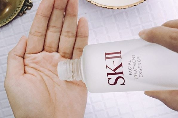 混合皮肤用什么精华液比较好,混合性皮肤用什么精华液比较好 混合皮肤用什么精华液比较好,混合性皮肤用什么精华液比较好