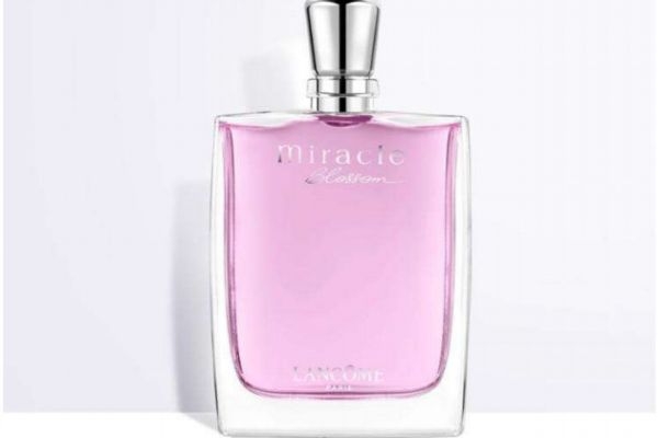 兰蔻奇迹绽放香水好闻吗,兰蔻奇迹是什么香味