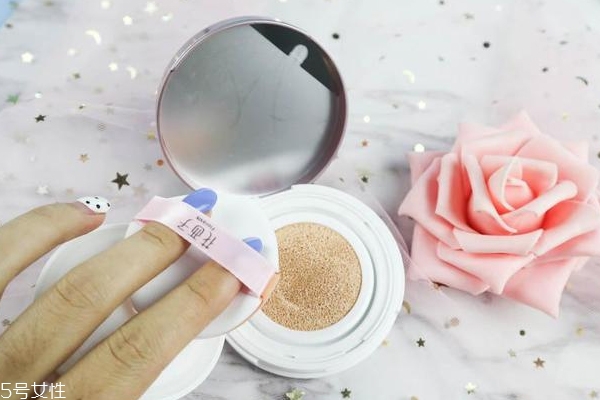 花西子气垫好用吗,花西子养肤气垫怎么样