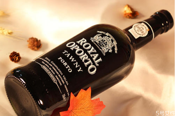 红波特酒好喝还是茶波特酒好,波特酒和红酒的区别