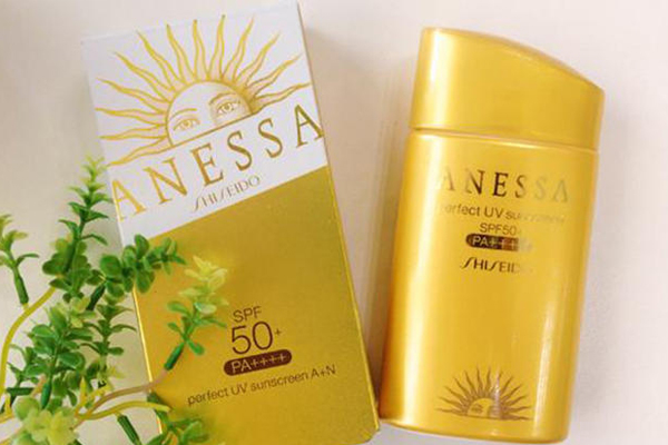 适合冬季的防晒霜,冬季用什么防晒霜比较好