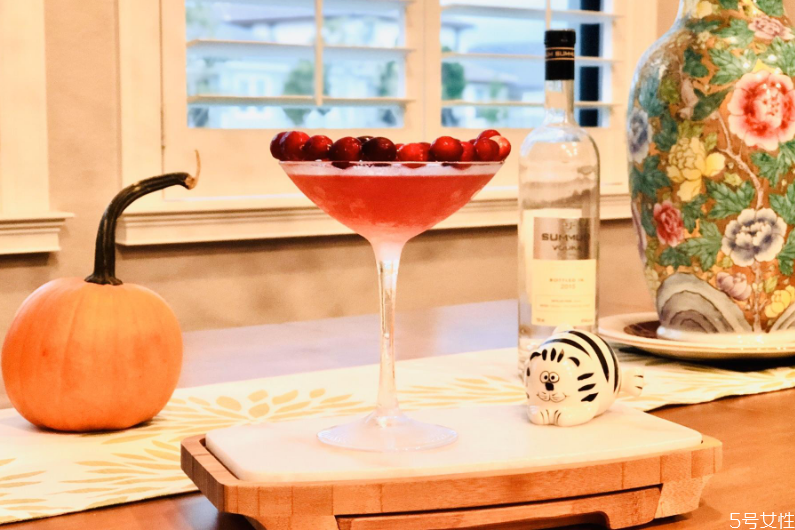 大都会鸡尾酒怎么调,大都会鸡尾酒度数高吗