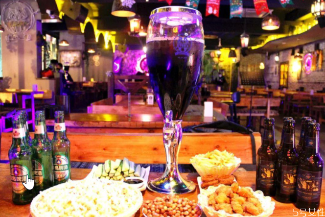 威士忌可乐桶后劲大吗,helens可乐桶后劲大吗