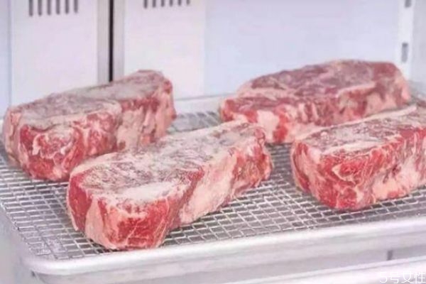 冻肉快速解冻最好方法视频,用什么方法解冻肉最快