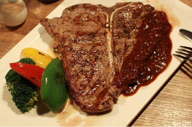 速冻家庭牛排的简易做法,速冻牛排的家常做法 速冻家庭牛排的简易做法,速冻牛排的家常做法