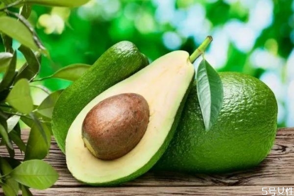 牛油果敷脸会美白吗,牛油果能敷脸吗