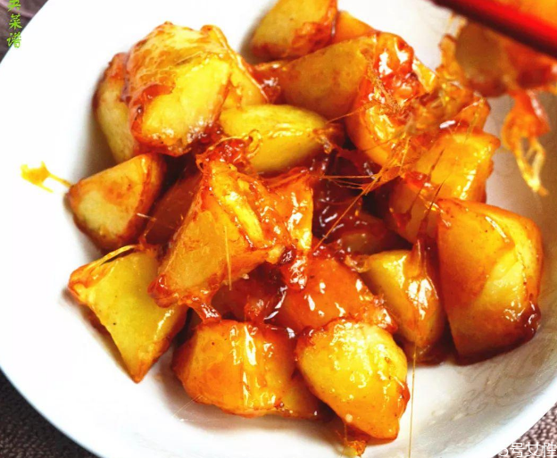 拔丝土豆熬糖技巧,拔丝土豆的糖浆怎么熬