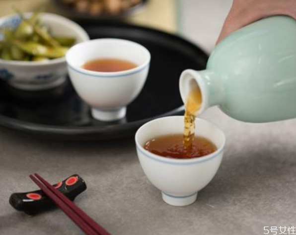 怎么判断黄酒变质了,怎样判断黄酒变质了