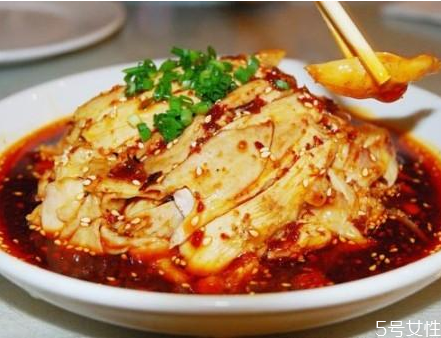 让鸡皮变黄的东西,鸡皮变黄的方法