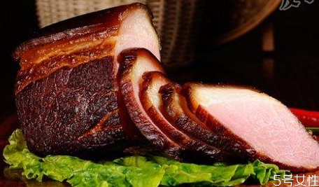 腊肉晒出油是好还是坏,腊肉晒滴油了还需要晒吗 腊肉晒出油是好还是坏,腊肉晒滴油了还需要晒吗