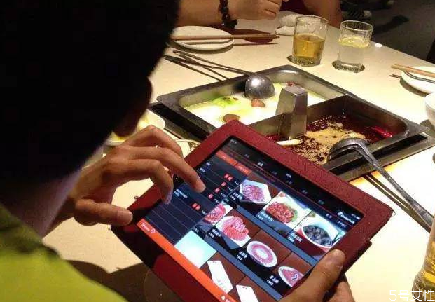 海底捞一个锅多少钱,海底捞自嗨锅多少钱一桶