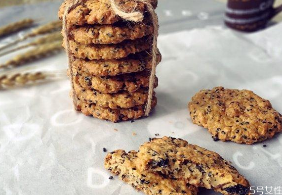 燕麦饼干烤箱做法窍门,烤箱燕麦饼干最简单的做法