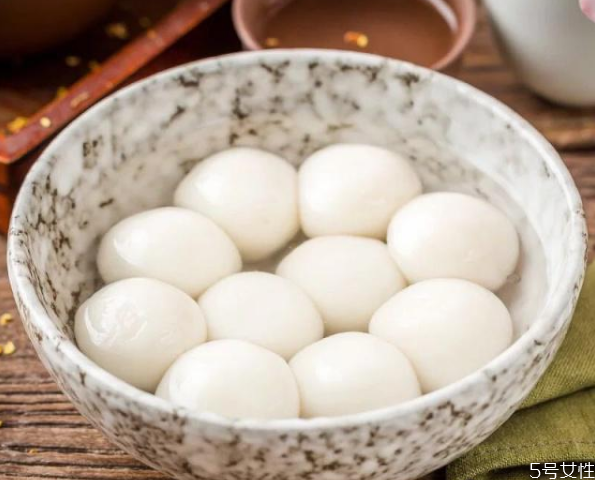 炸汤圆不用面包糠的做法,汤圆不用面包糠怎么炸