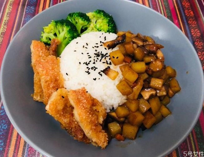 鸡排饭的酱汁做法,鸡排拌饭的酱汁的做法