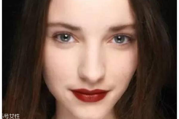 适合妈妈的口红颜色,什么牌子的口红适合妈妈用