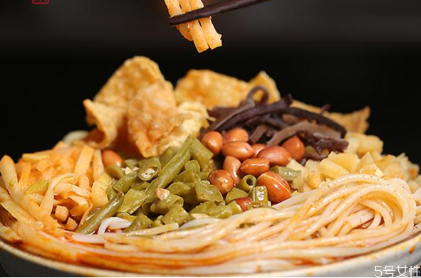 李子柒螺蛳粉怎么样,李子柒螺蛳粉好吃吗?