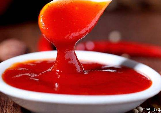 炸鸡的甜辣酱是怎么做的,甜酱油炸鸡做法 炸鸡的甜辣酱是怎么做的,甜酱油炸鸡做法