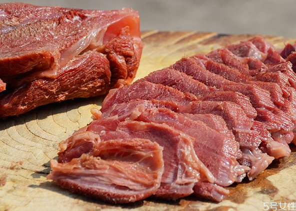 牛肉冻了还能做酱牛肉吗,冷冻的酱牛肉怎么吃用加热吗