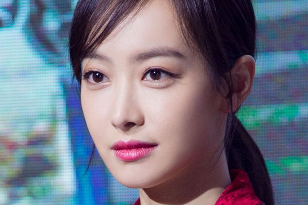 卧蚕用什么颜色画最自然,卧蚕一般什么颜色好看?