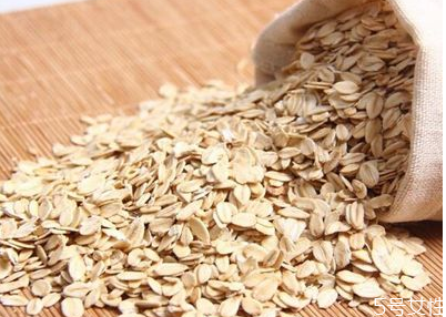生燕麦和熟燕麦的区别,燕麦片生的和熟的区别图 生燕麦和熟燕麦的区别,燕麦片生的和熟的区别图