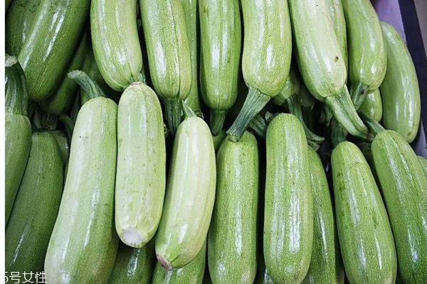 角瓜一般市场上是多少钱一斤呢(现在角瓜多少钱一斤)