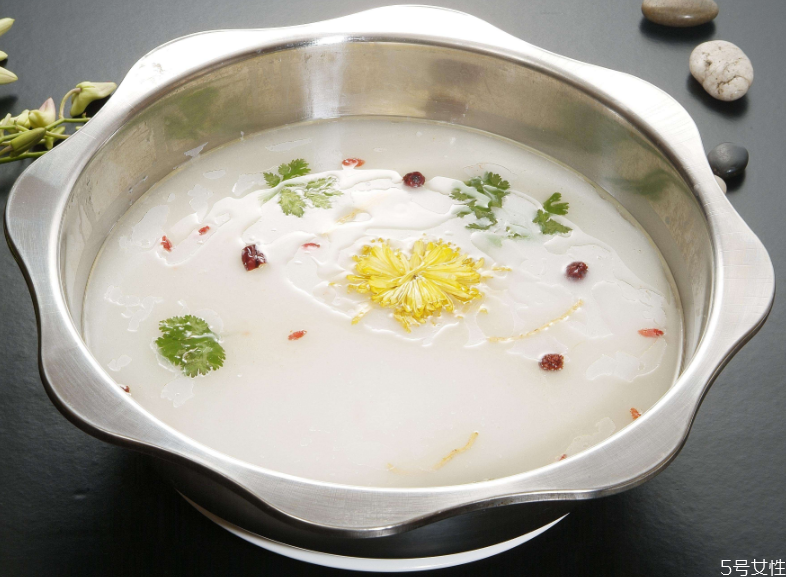 清汤火锅为什么也上火,火锅清汤锅上火吗