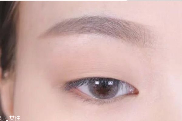 单眼皮红色眼影怎么画好看,单眼皮画眼影怎么画