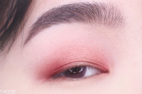 雅诗兰黛眉笔外壳是塑料的怎么削,雅诗兰黛眉笔怎么削