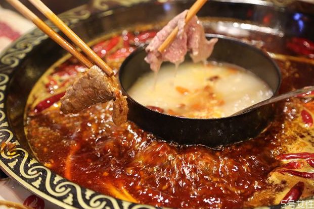 煮好的火锅底料能放多久,自己做的火锅底料可以放多久