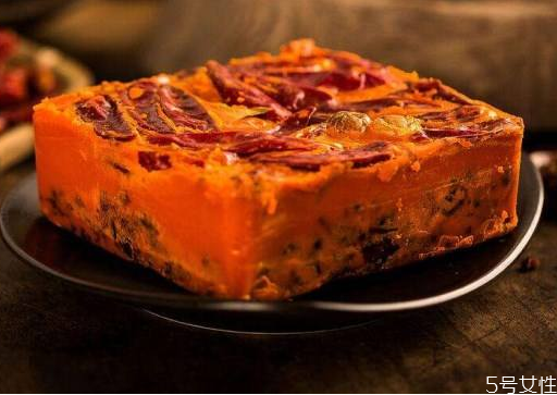 200g火锅底料几个人吃,200g的火锅底料够几个人吃 200g火锅底料几个人吃,200g的火锅底料够几个人吃